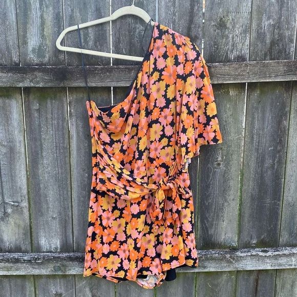 Skylar Rose Retro Floral One Shoulder Romper | XL - Picture 3 of 7